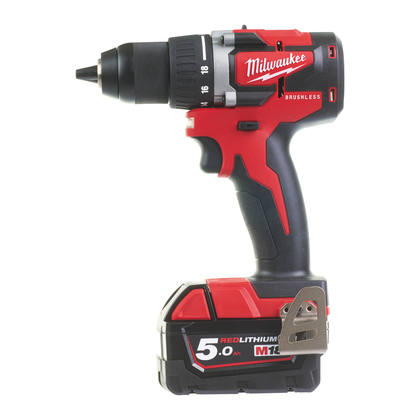 Skruvdragare M18 CBLDD-502C med batteri och laddare